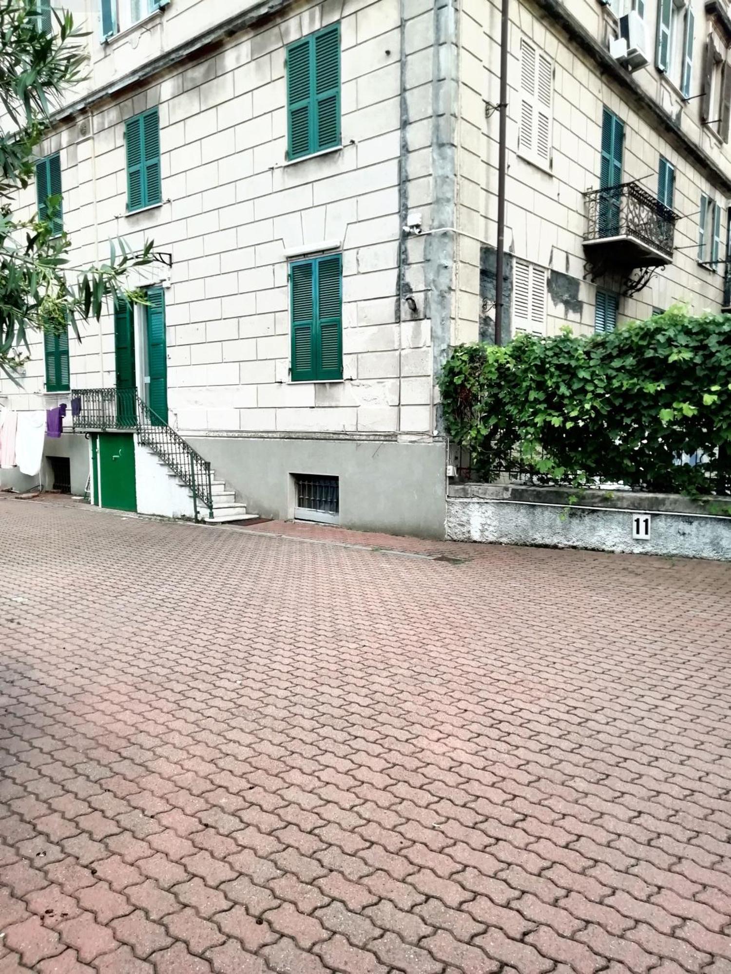 Charming In 70 M² Parking Included Apartment Genoa