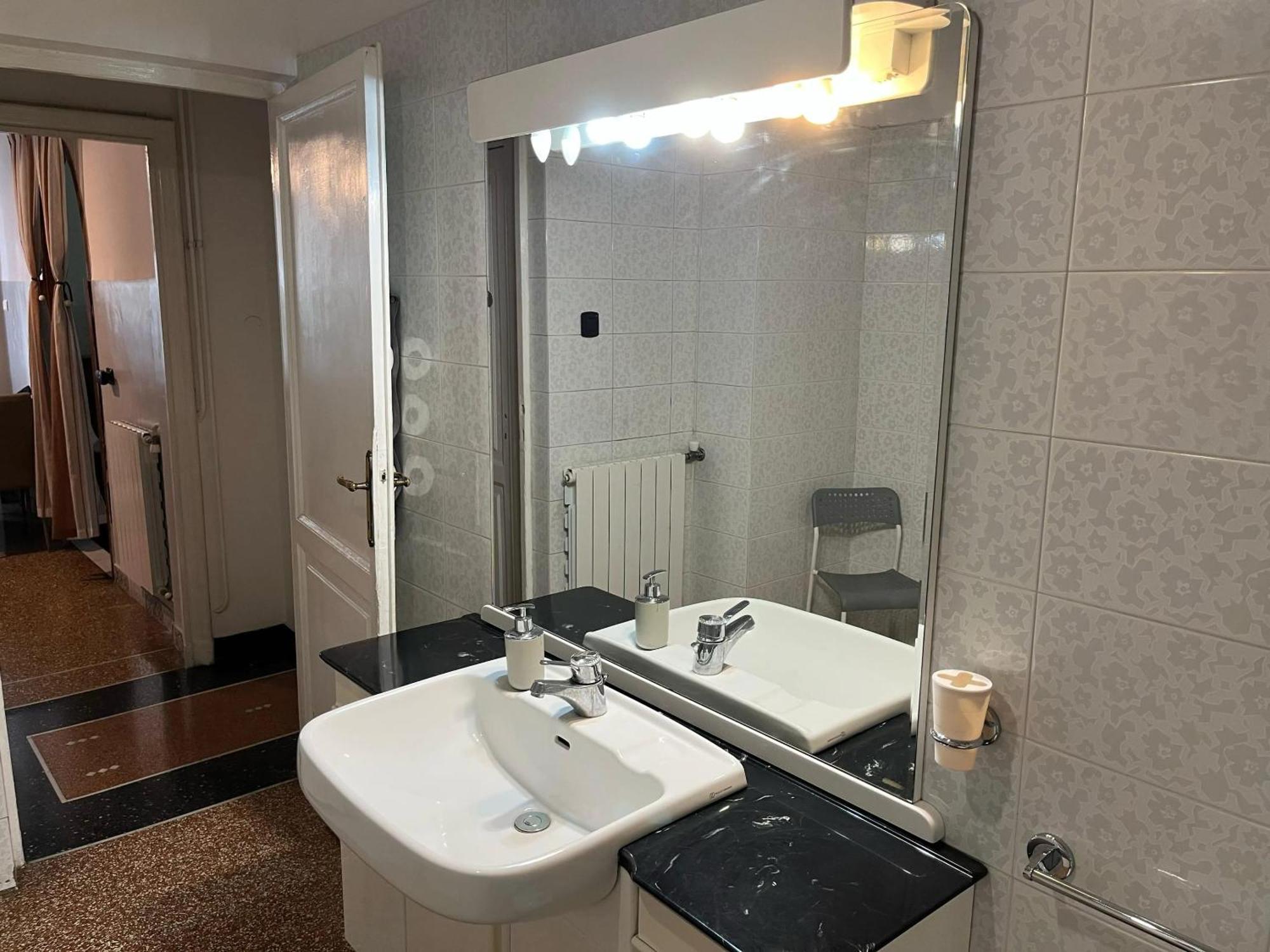 Charming In 70 M² Parking Included Apartment