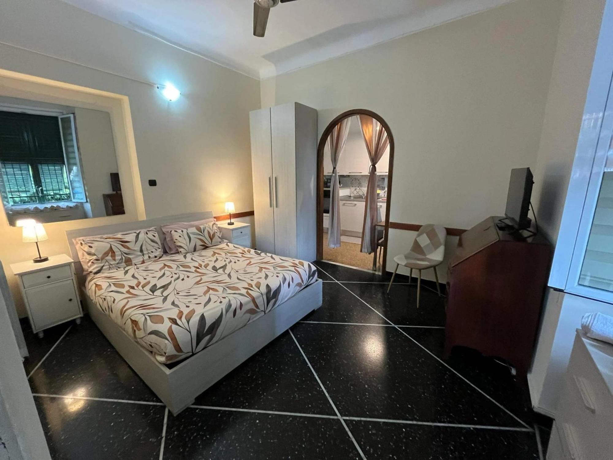 Charming In 70 M² Parking Included Genoa